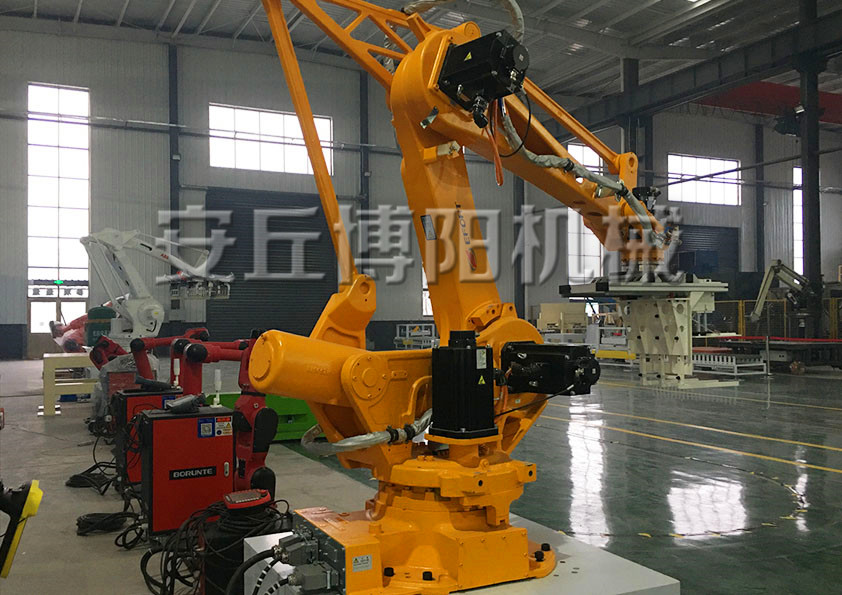 安丘博陽(yáng)機械自動(dòng)碼垛機器人有哪些顯著(zhù)特點(diǎn)?