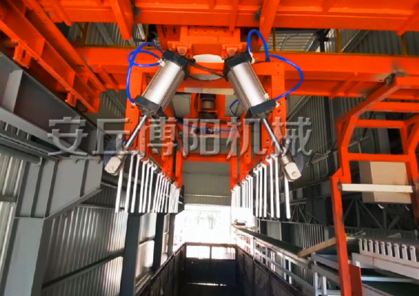 安丘博陽(yáng)元明粉全自動(dòng)裝車(chē)機解決了多個(gè)行業(yè)的裝車(chē)難題