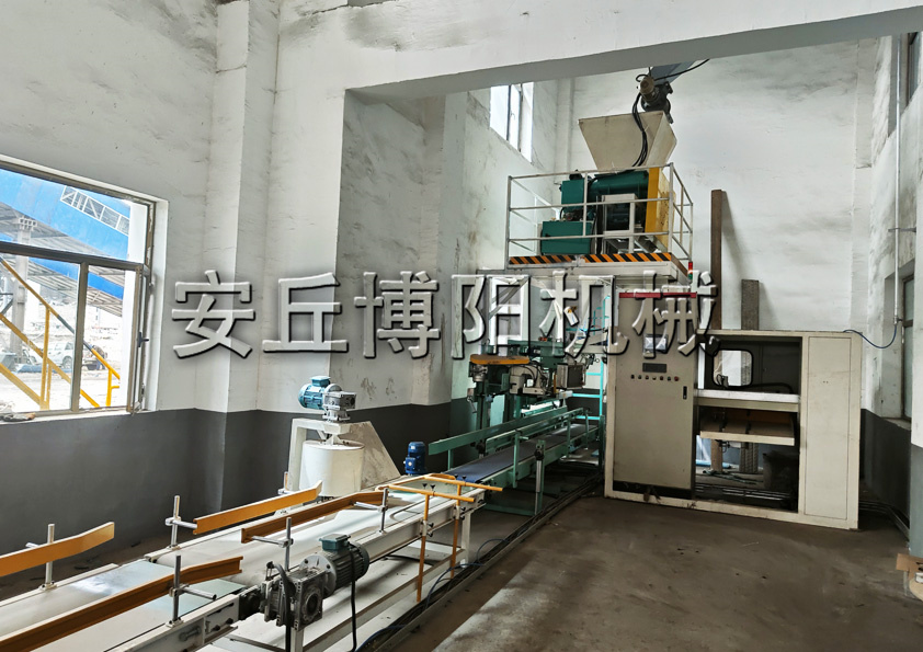 飼料顆粒全自動(dòng)包裝機 全自動(dòng)包裝秤適用于顆粒定量包裝