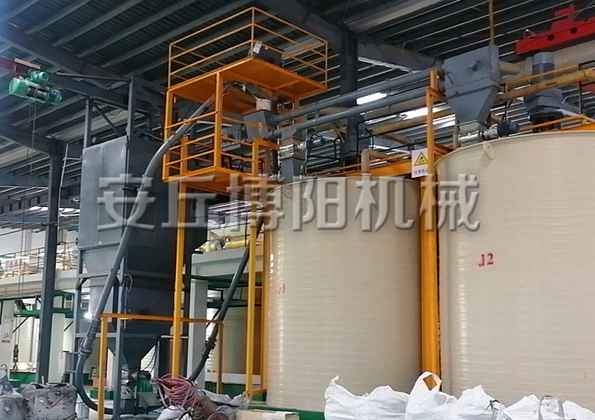 安丘博陽(yáng)工業(yè)鹽噸袋拆包機的特點(diǎn)是什么？