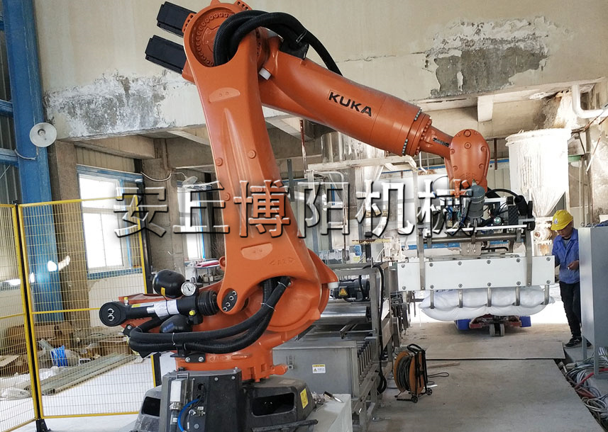 安丘博陽(yáng)機械工業(yè)鹽全自動(dòng)碼垛機有什么特點(diǎn)呢?