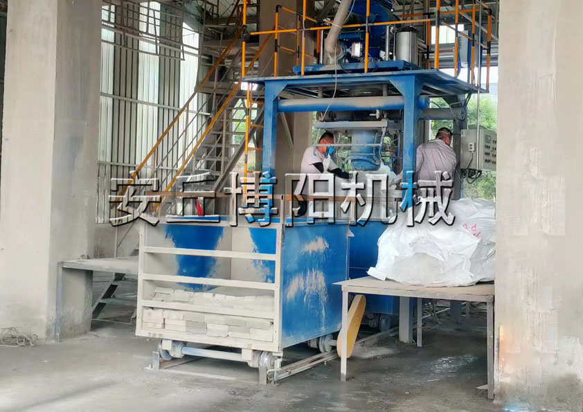 安丘博陽(yáng)機械重鈣粉噸袋包裝機技術(shù)特點(diǎn)你了解嗎？
